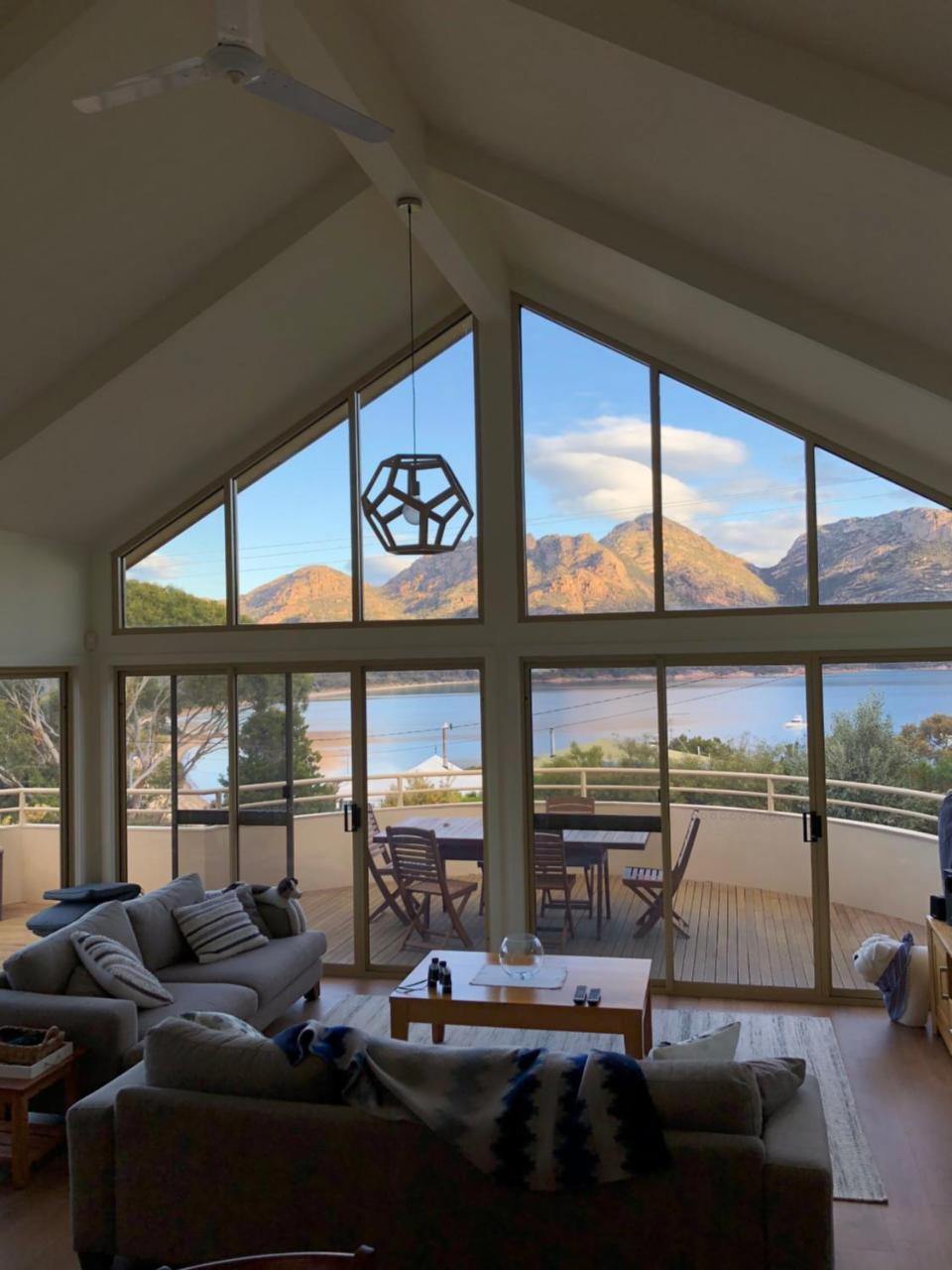 Freycinet Beach House コールズ・ベイ エクステリア 写真